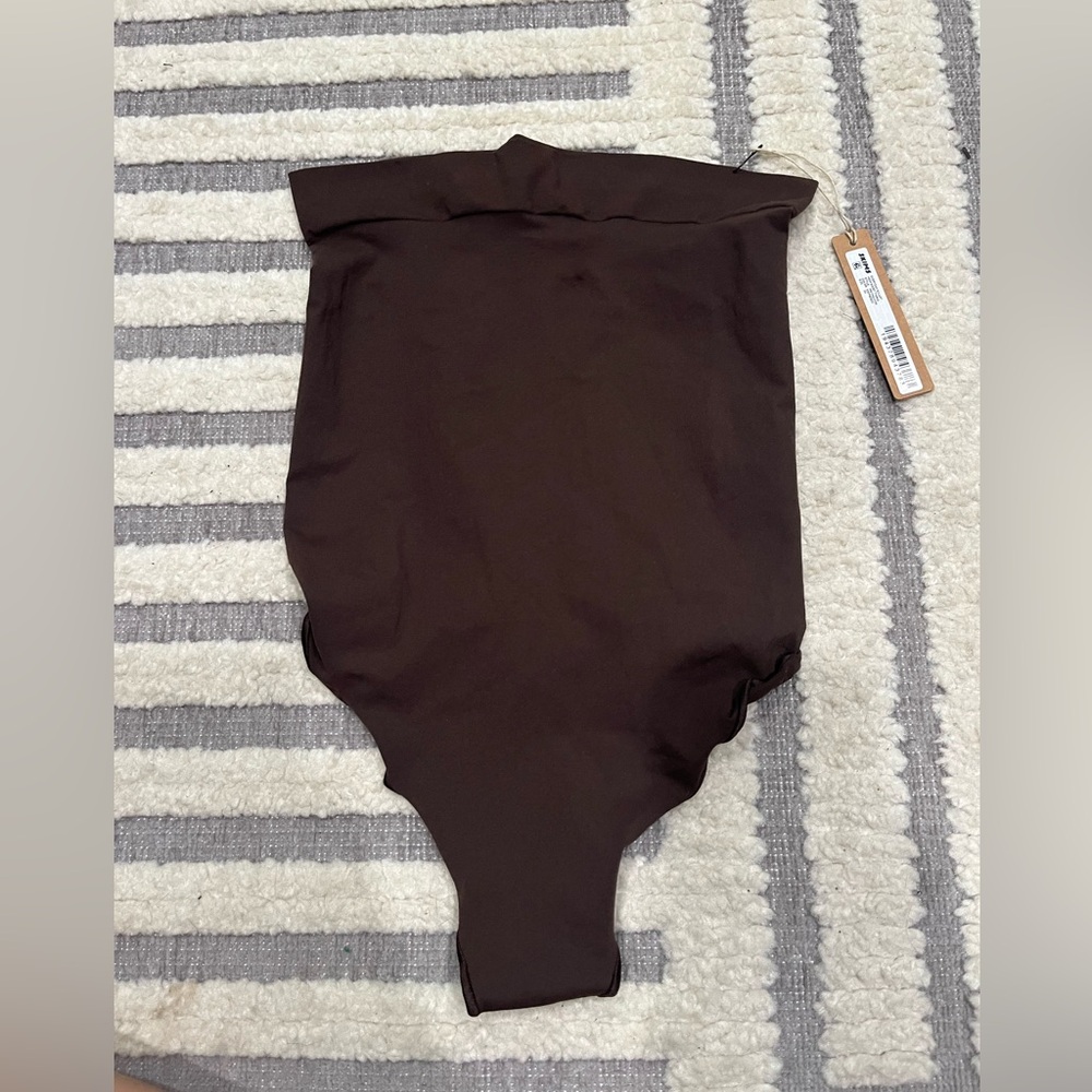 skims everyday sculpt high waist thong on-the-3150 color espresso